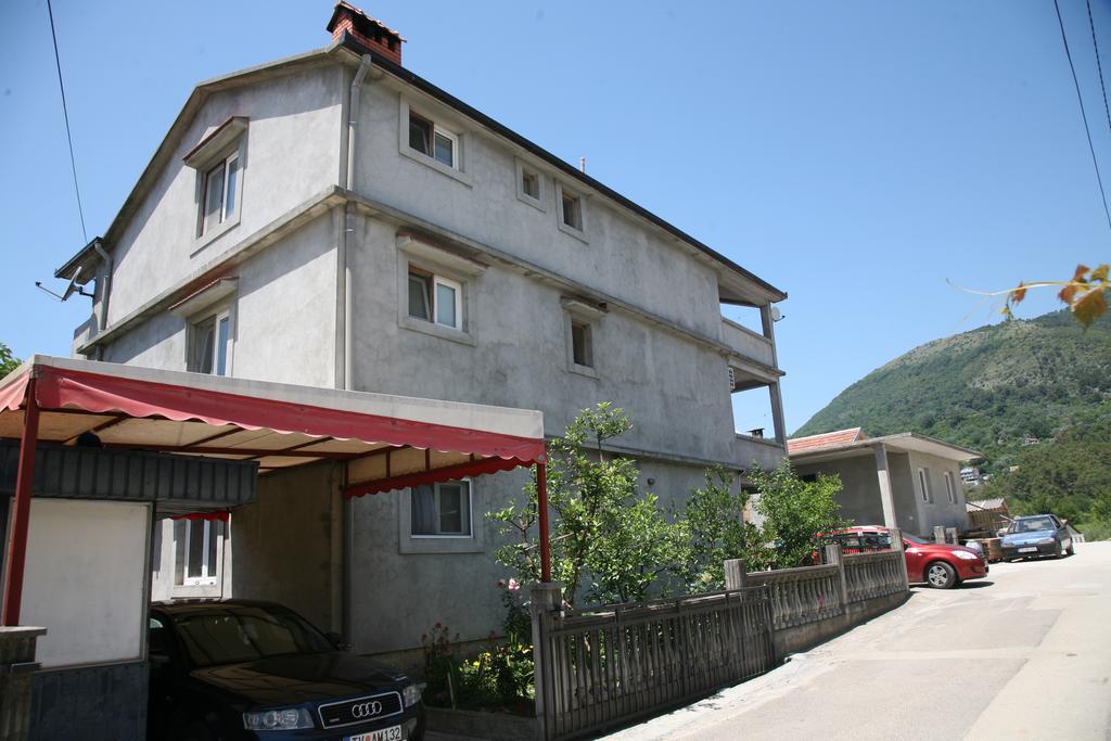 Apartments Djukic Tivat Exterior photo
