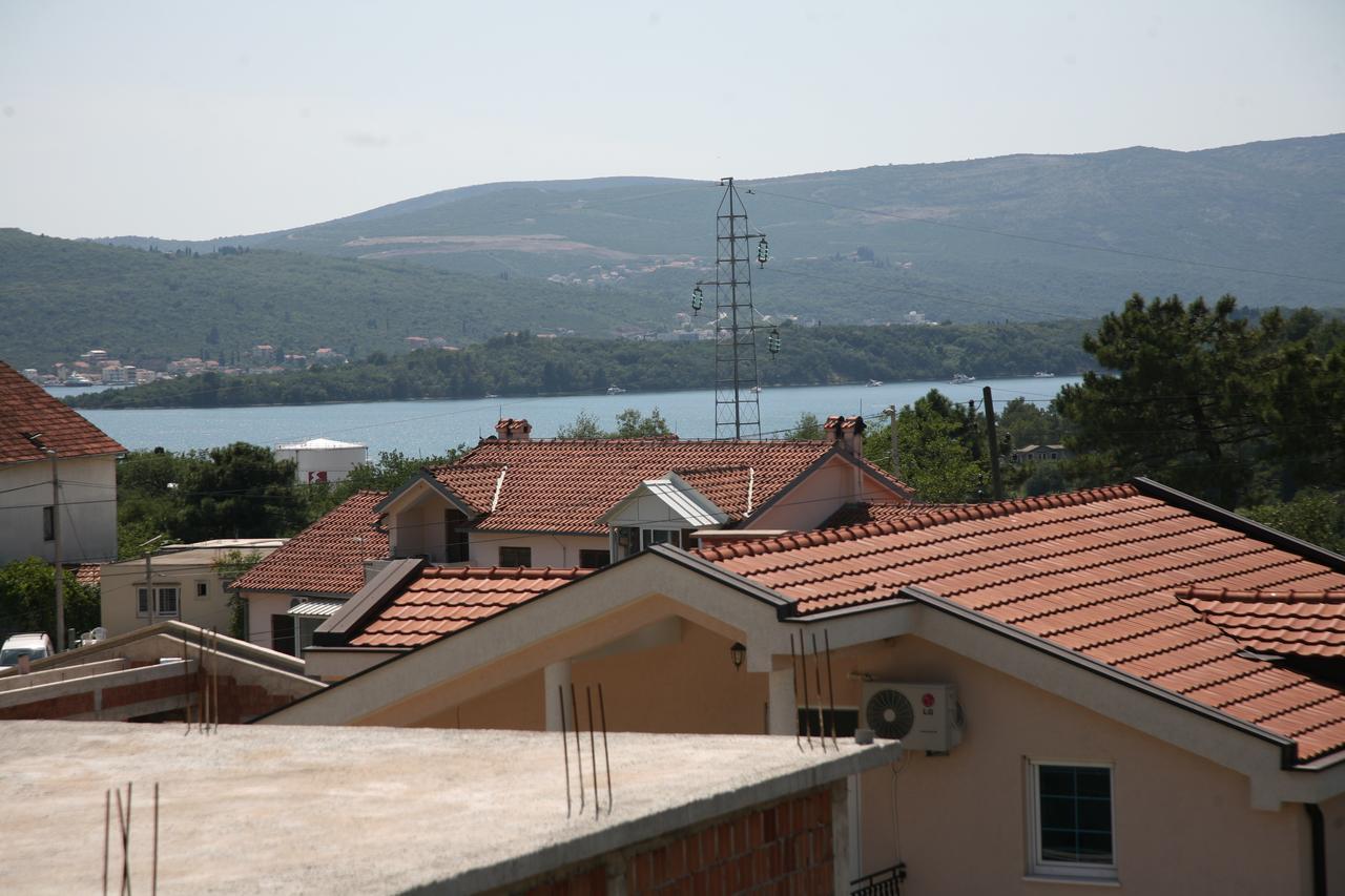 Apartments Djukic Tivat Exterior photo